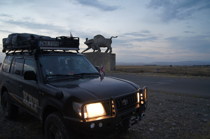 Land Cruiser KDJ95 na dalekie wyprawy