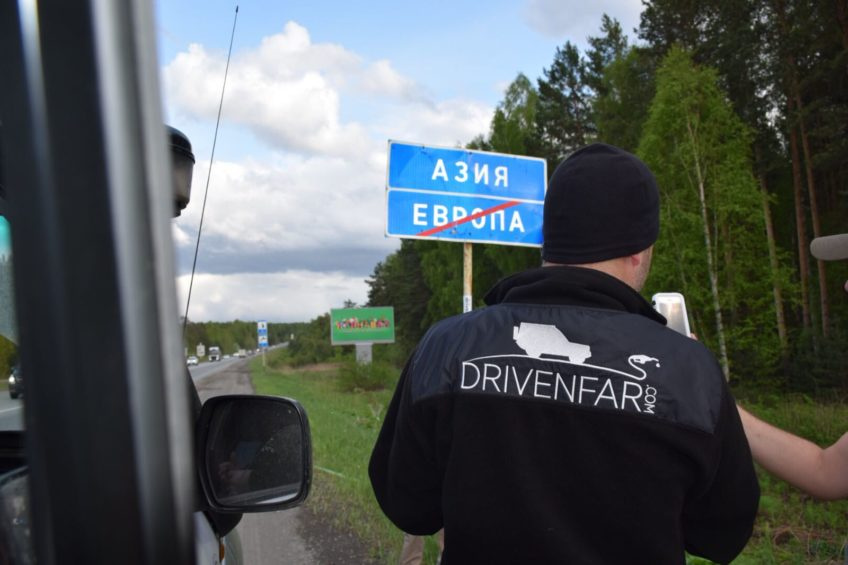 Drivenfar.com w drodze do Japonii