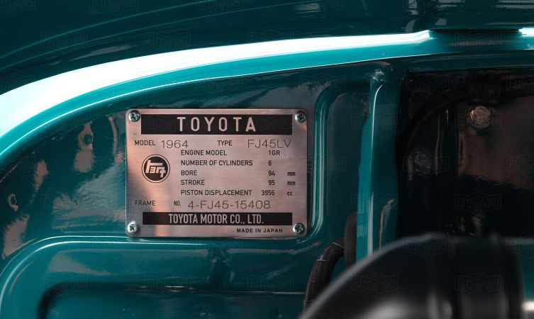 Odrestaurowany Land Cruiser FJ45LV