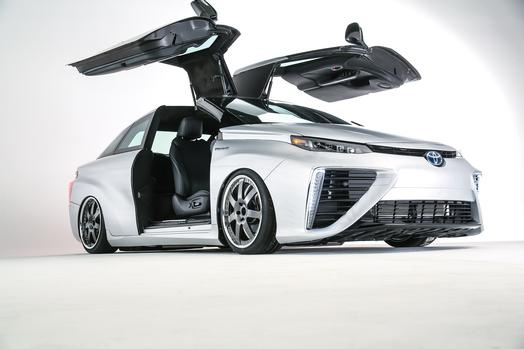 Toyoty na SEMA 2015