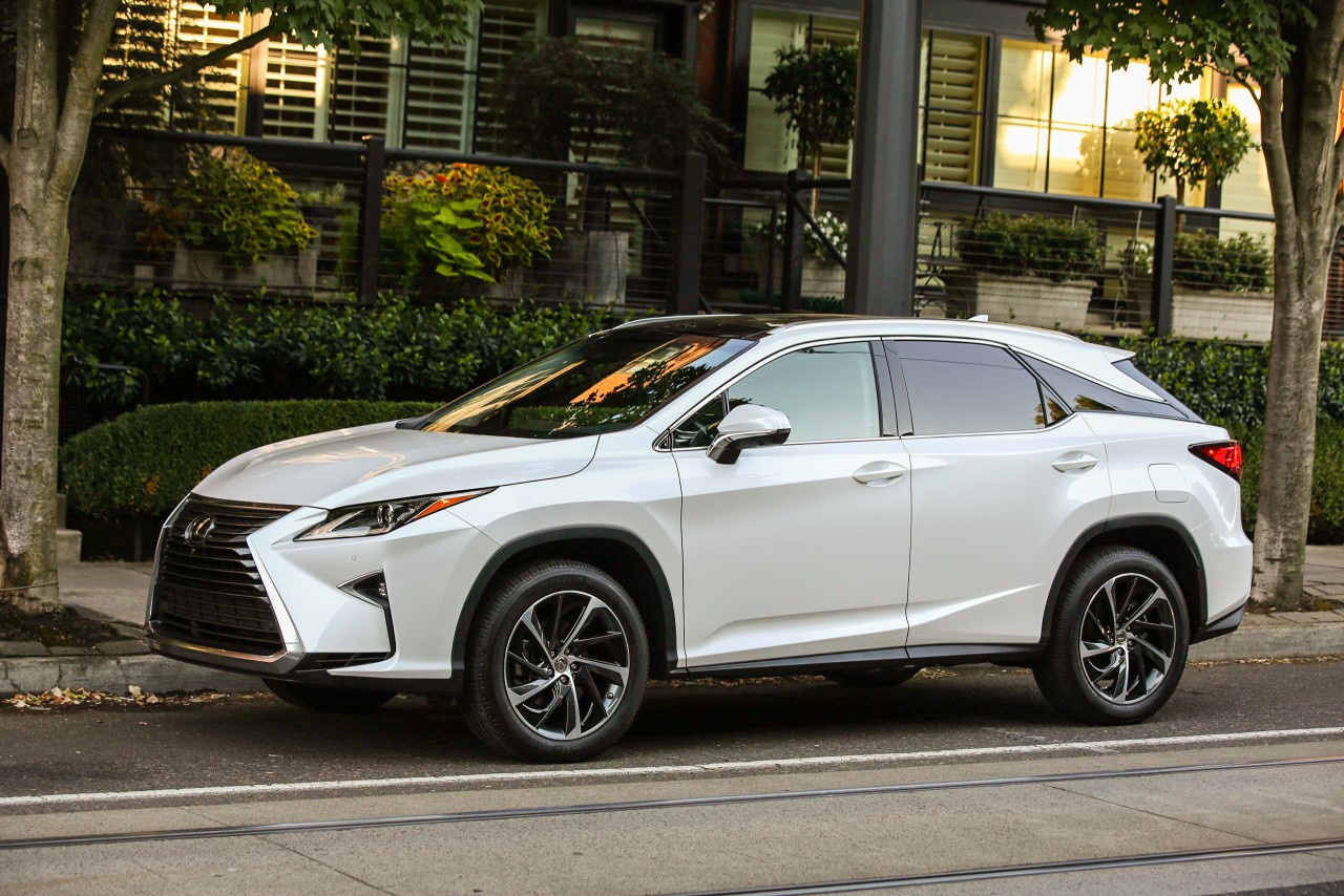 Lexus RX - ikona hybrydowych SUV-ów