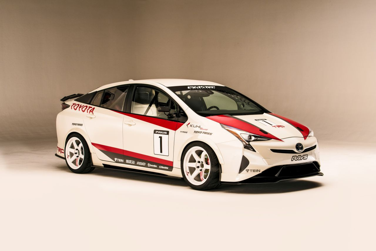 Toyoty na SEMA 2016