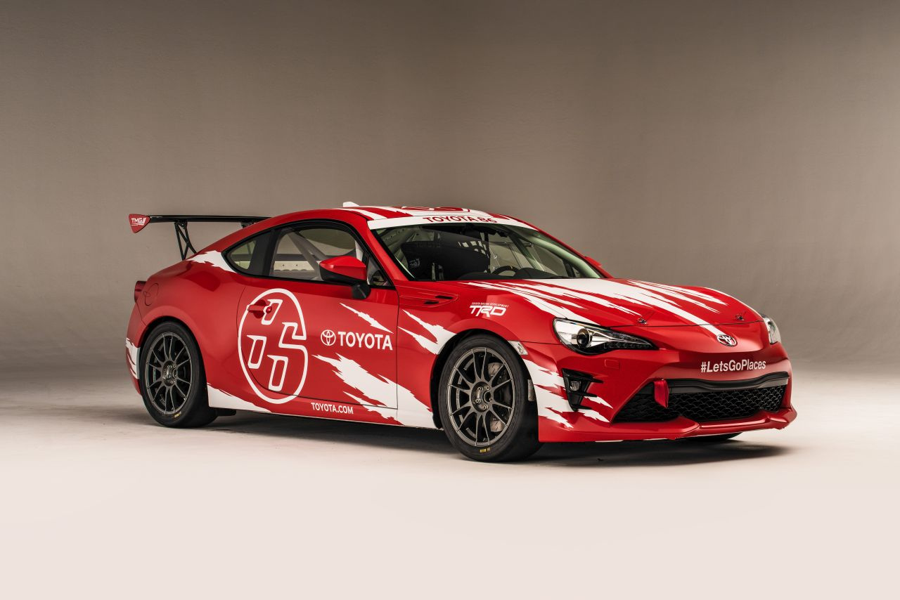 Toyoty na SEMA 2016
