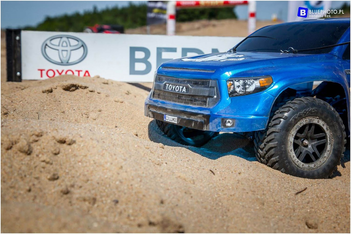 Duże Toyoty w małej skali