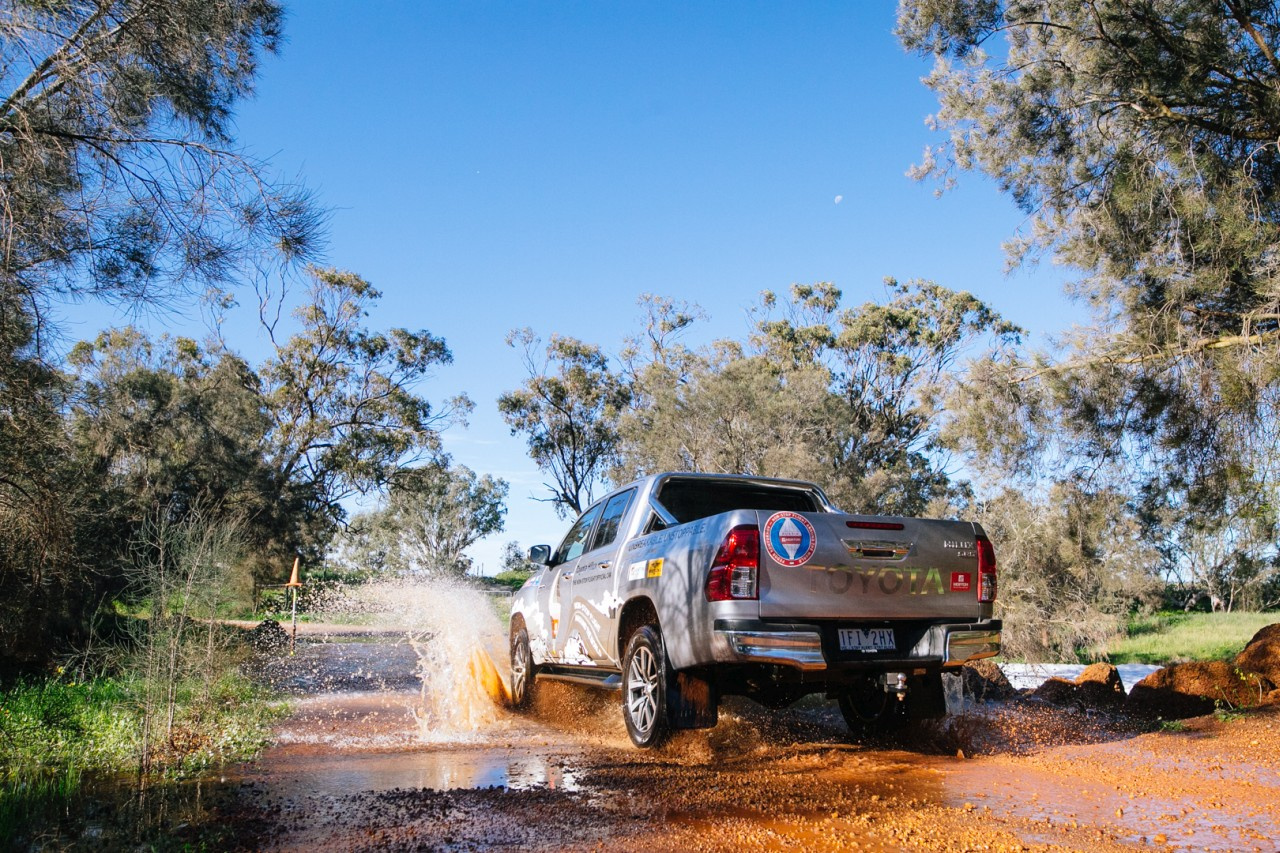 Hilux w pogoni za balonem cd