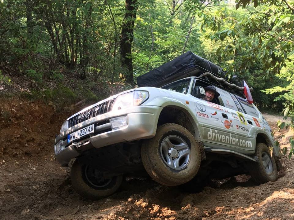 Drivenfar.com w drodze do Japonii