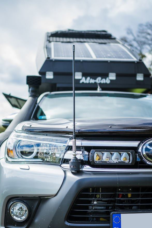 TOYOTA HILUX od RAYO
