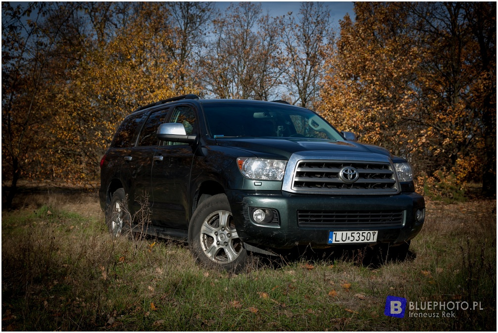 Toyota Sequoia Arka