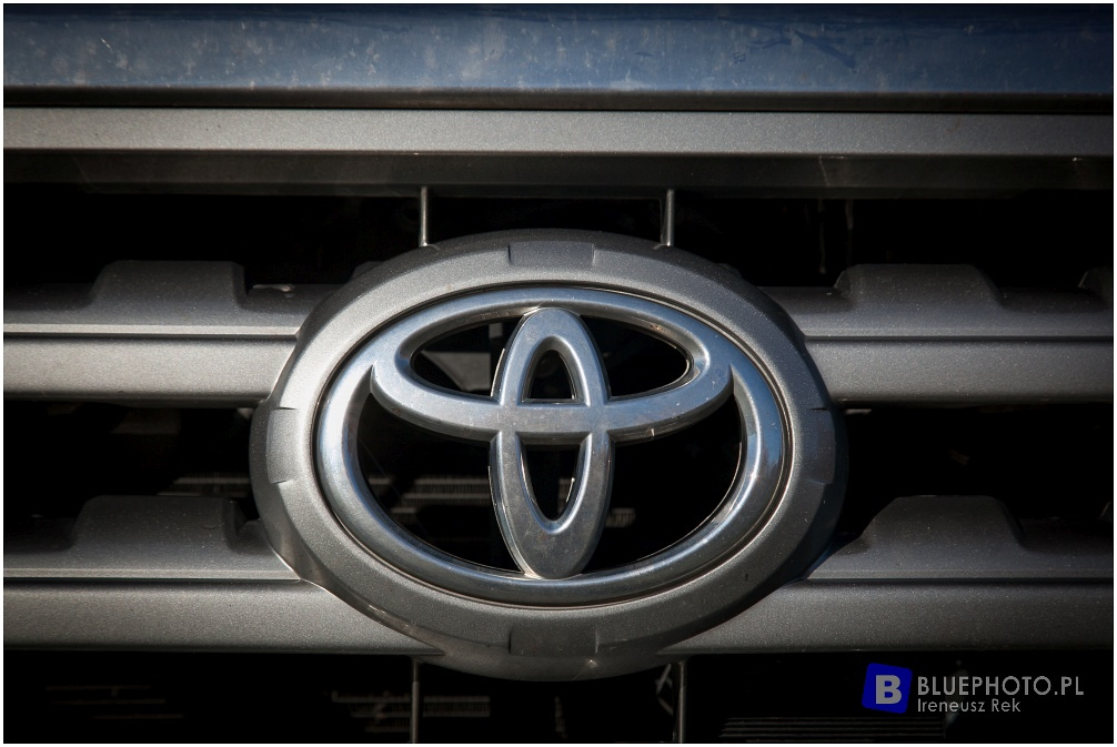 Toyota Sequoia Arka