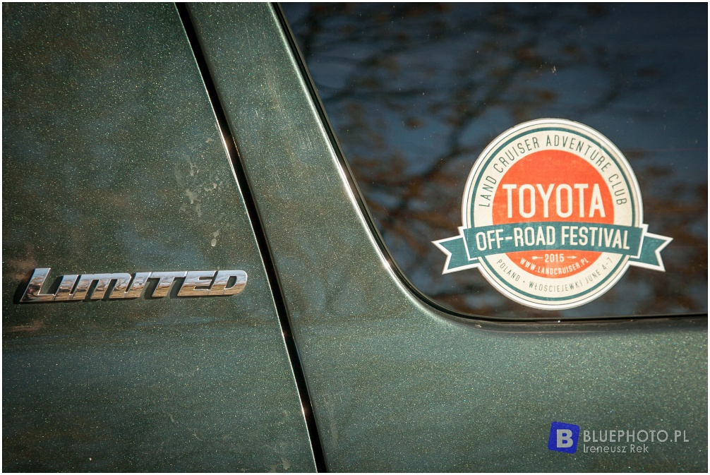 Toyota Sequoia Arka