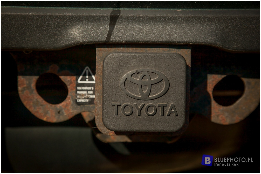 Toyota Sequoia Arka