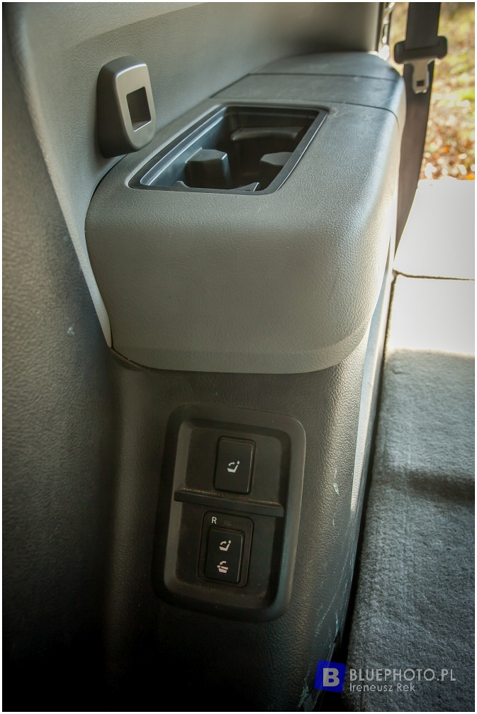 Toyota Sequoia Arka