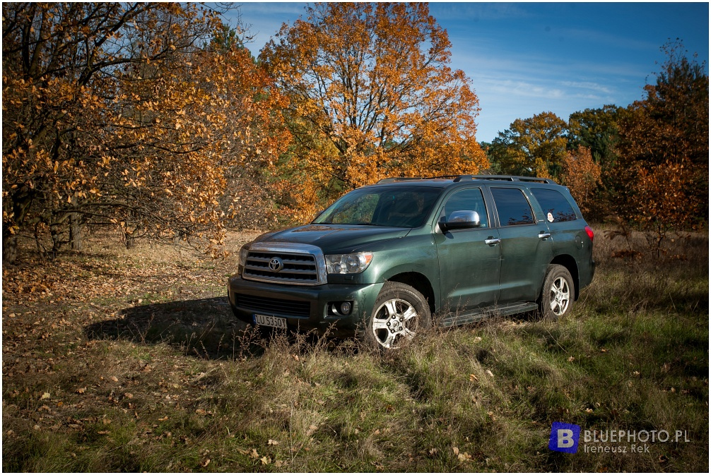 Toyota Sequoia Arka