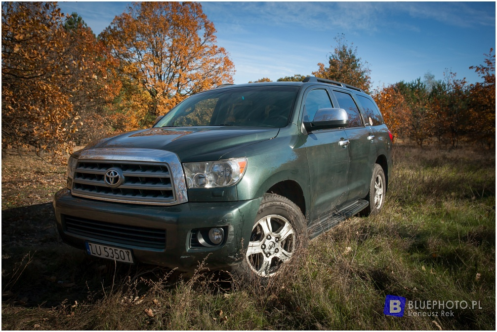 Toyota Sequoia Arka