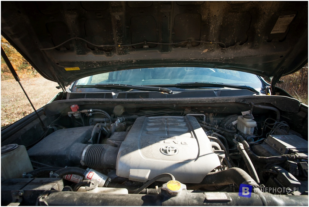 Toyota Sequoia Arka