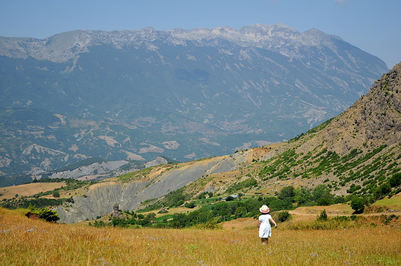 Albania z The Beduins