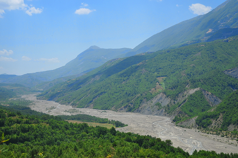 Albania z The Beduins