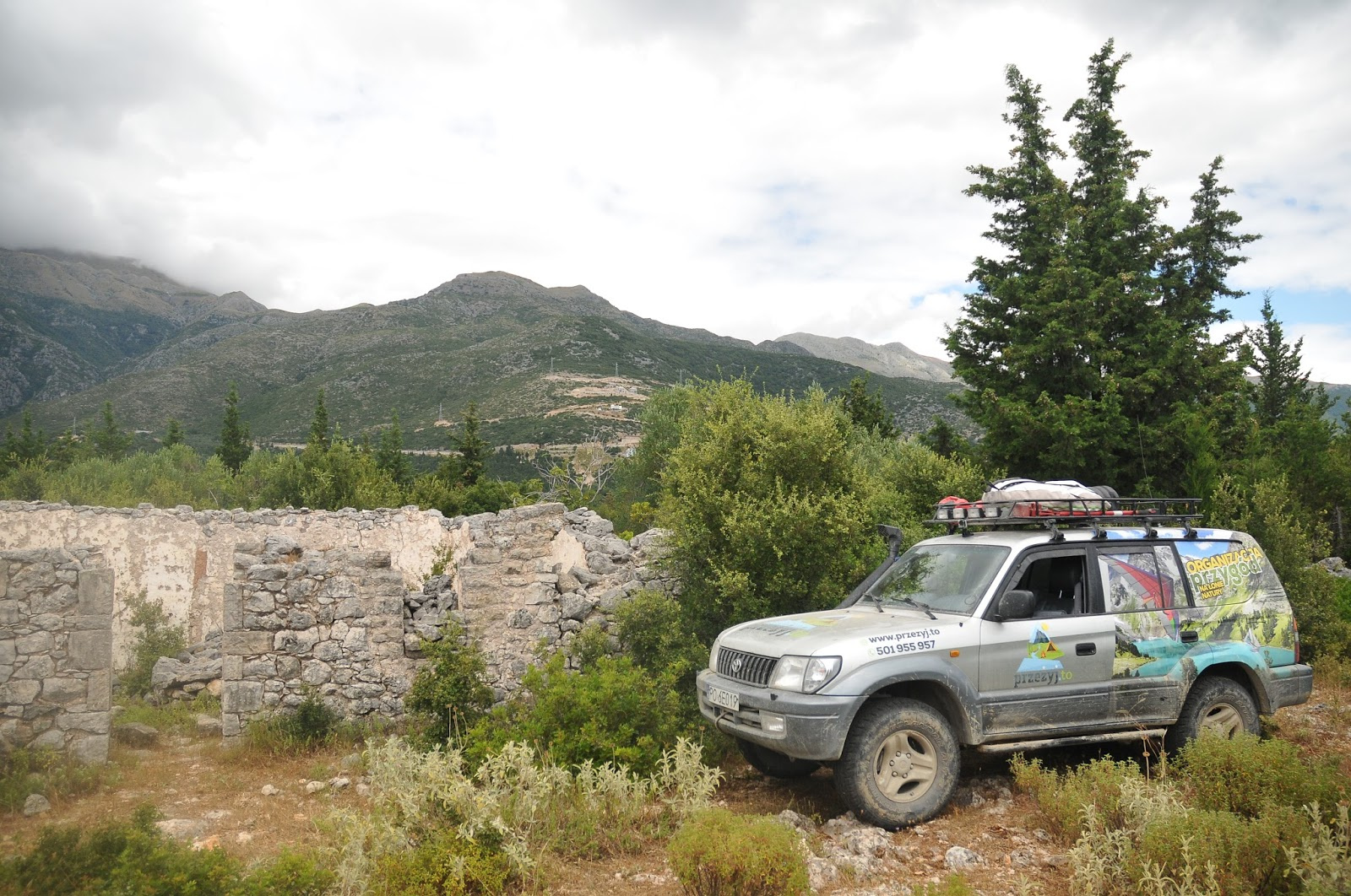 Albania z The Beduins