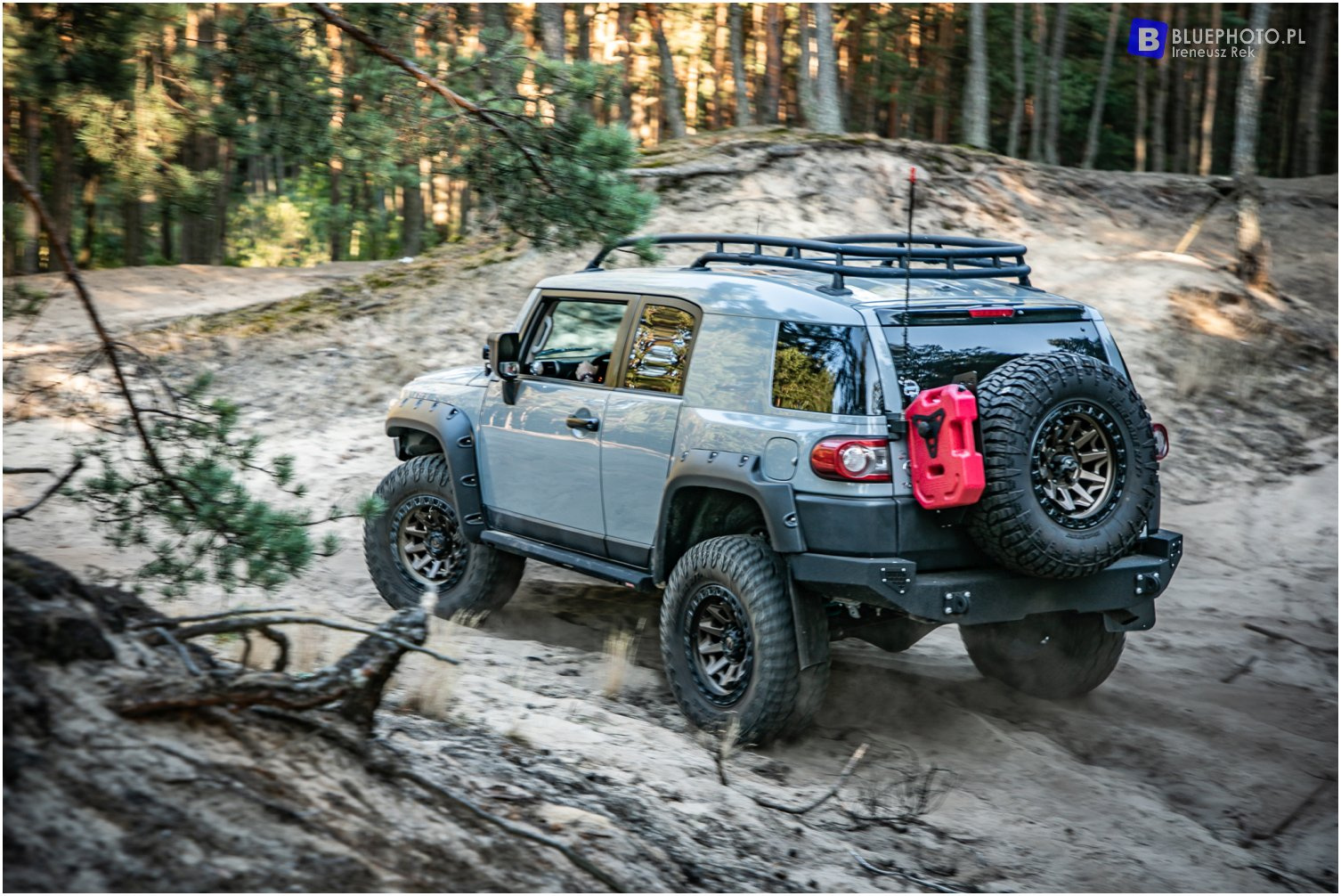 Toyota FJ CRUISER Tomka