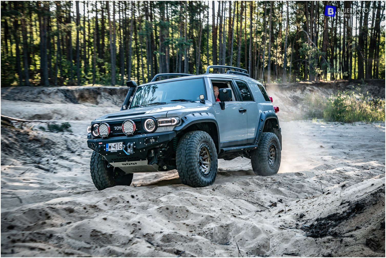 Toyota FJ CRUISER Tomka