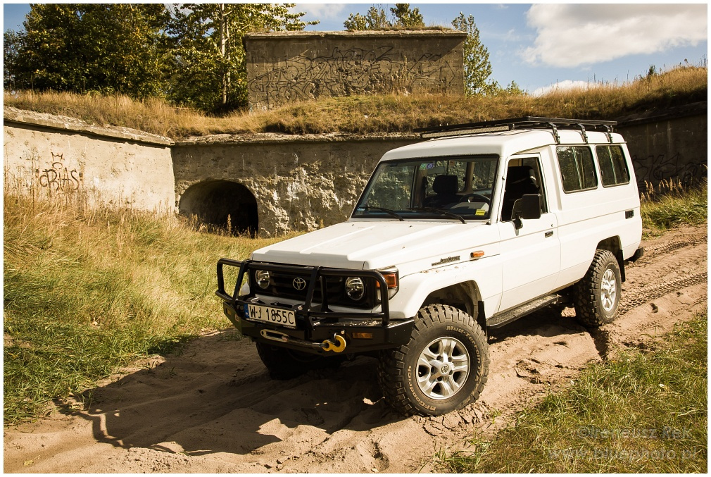 Land Cruiser HZJ78 - Emsi