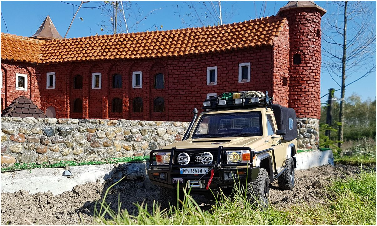 HZJ79 Radka - w skali 1:10