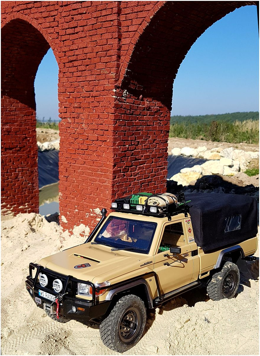 HZJ79 Radka - w skali 1:10