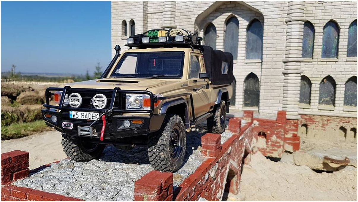 HZJ79 Radka - w skali 1:10