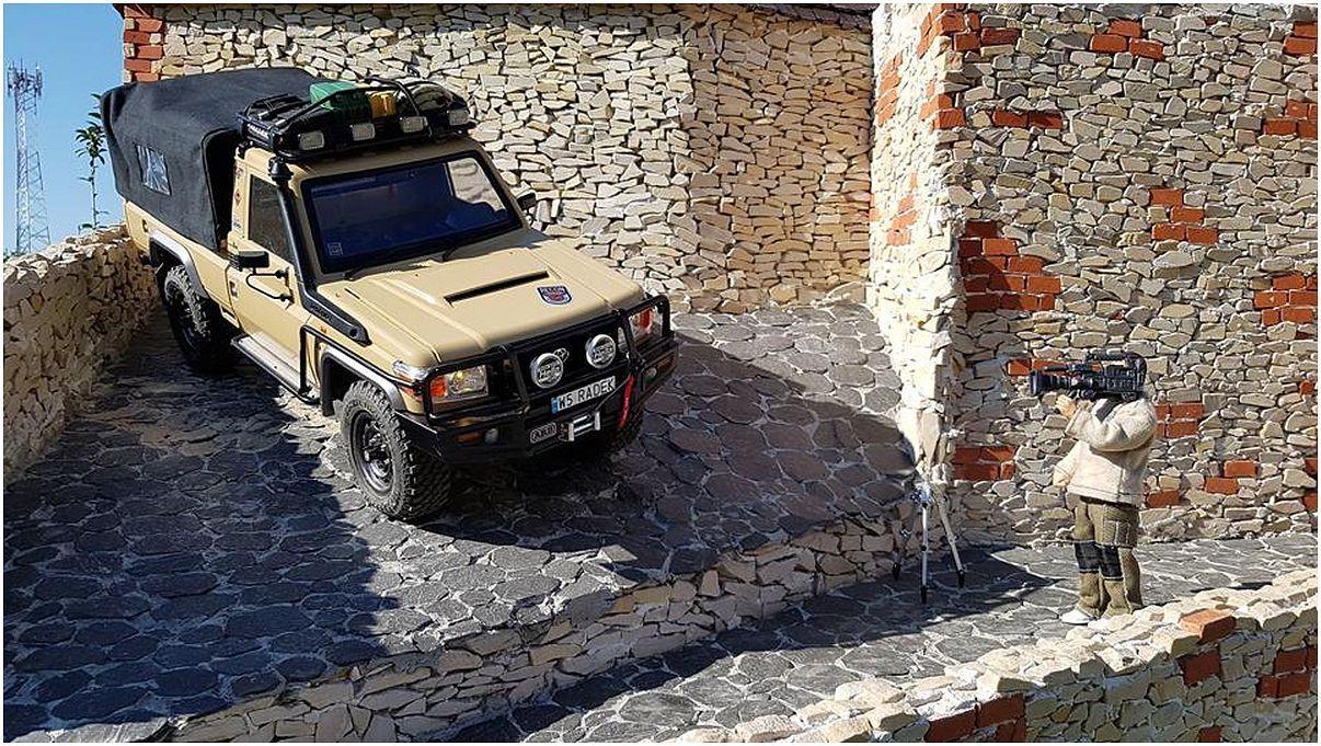 HZJ79 Radka - w skali 1:10