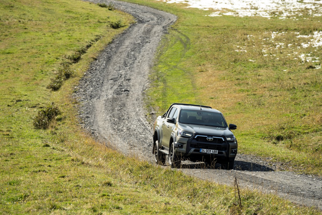 Nowa Toyota Hilux – mocniejszy silnik 2.8