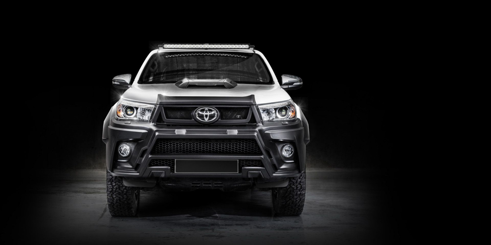 Hilux Carlex Design