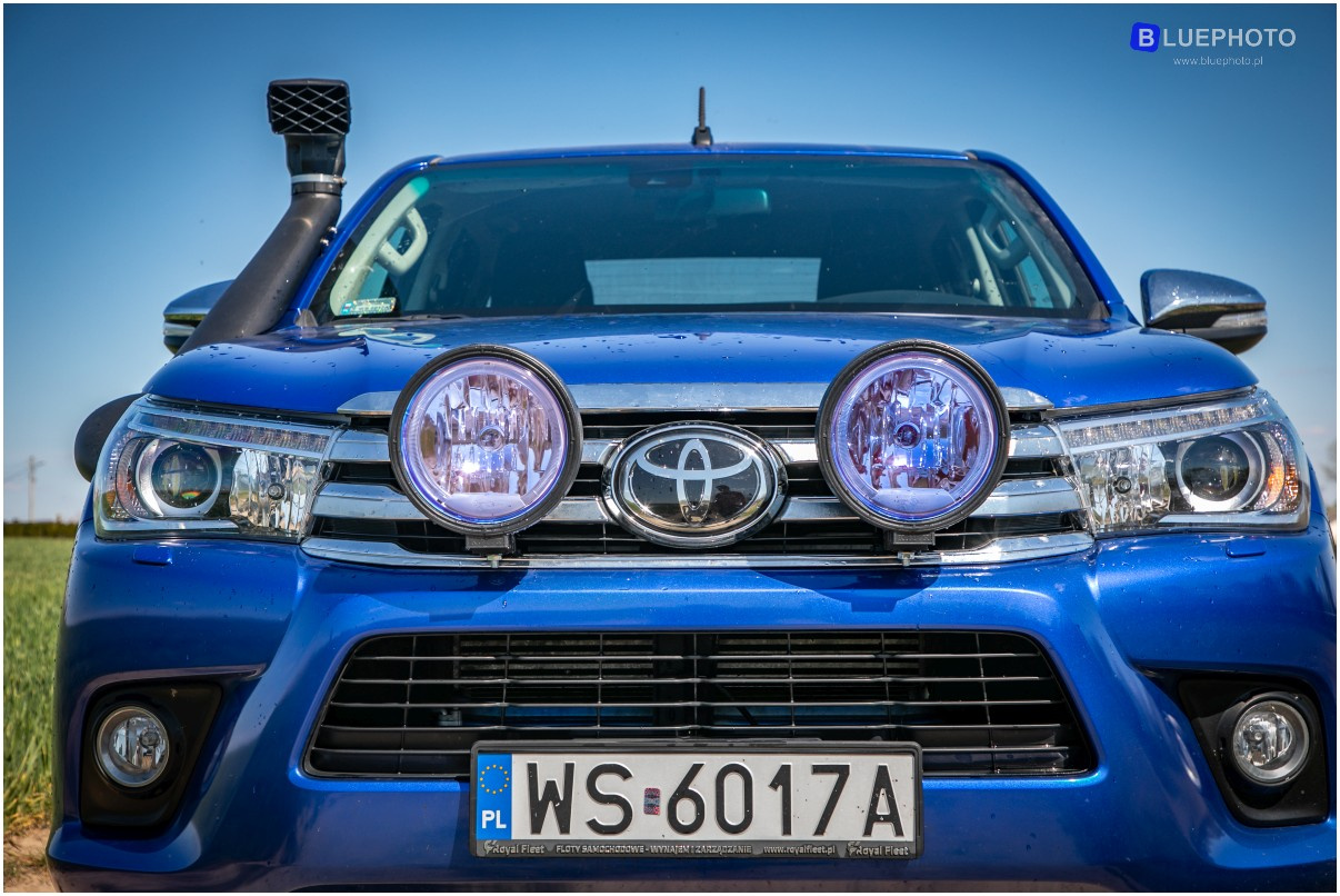 Toyota Hilux REVO Czarka