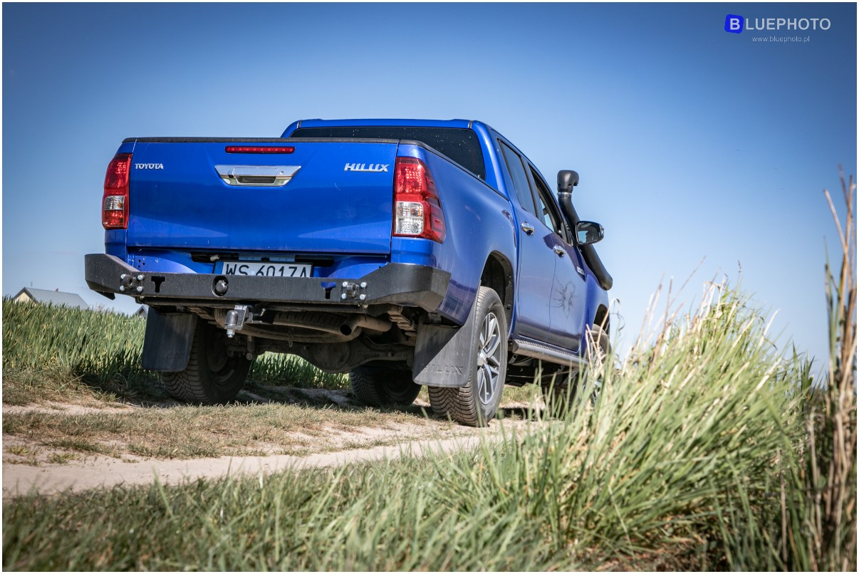 Toyota Hilux REVO Czarka