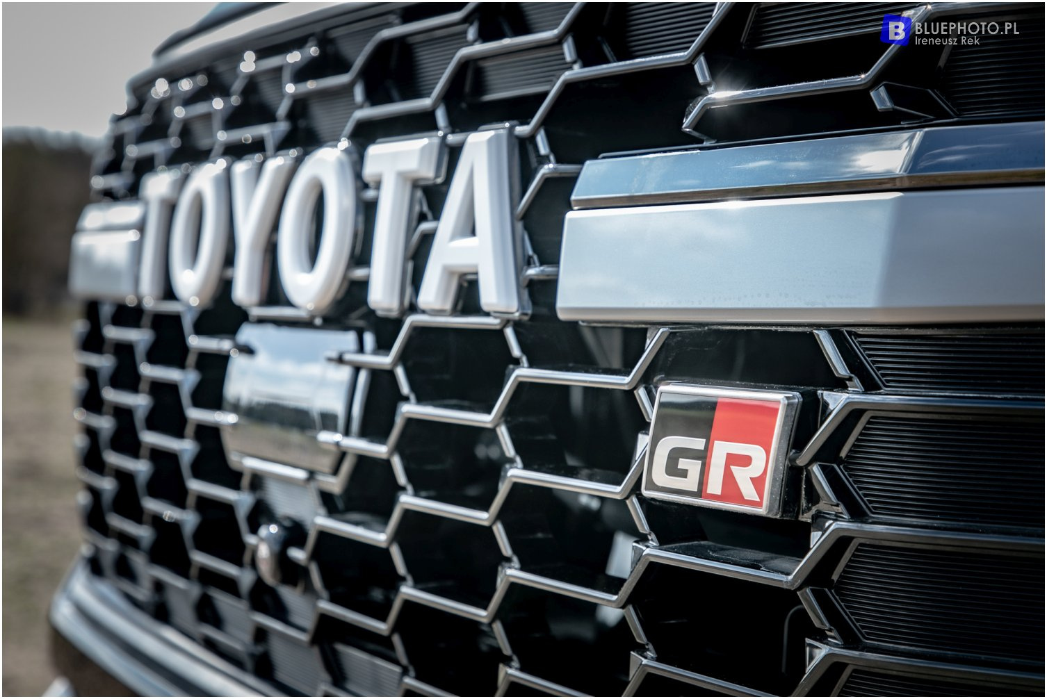 Toyota Land Cruiser 300 GR od CARSDUBAI