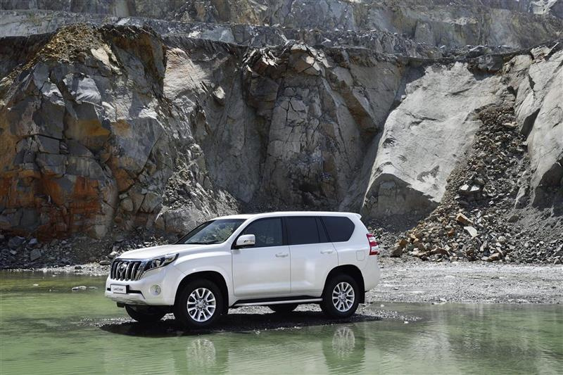 Land Cruiser J15