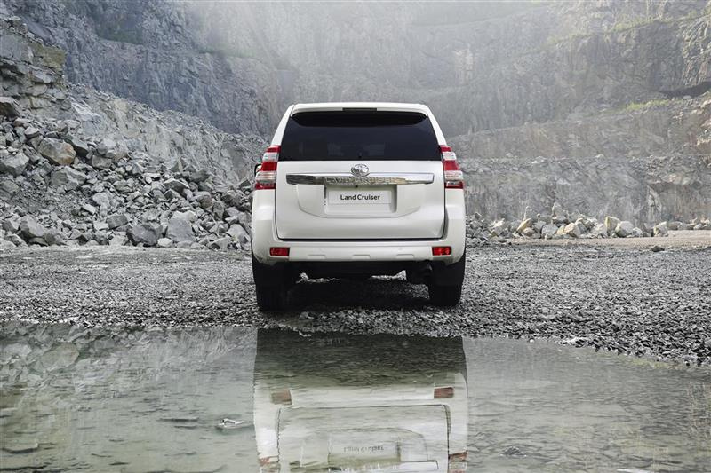 Land Cruiser J15