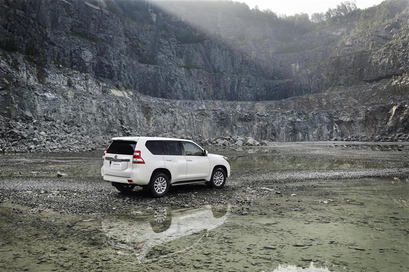 Land Cruiser J15