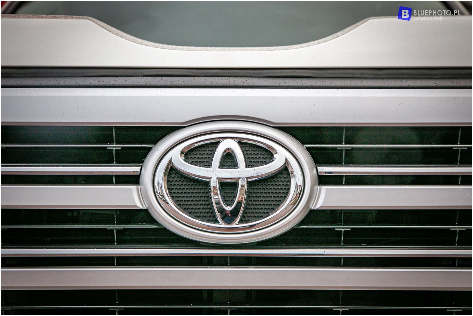 Toyota Land Cruiser 300