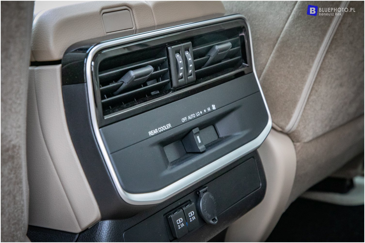Toyota Land Cruiser 300