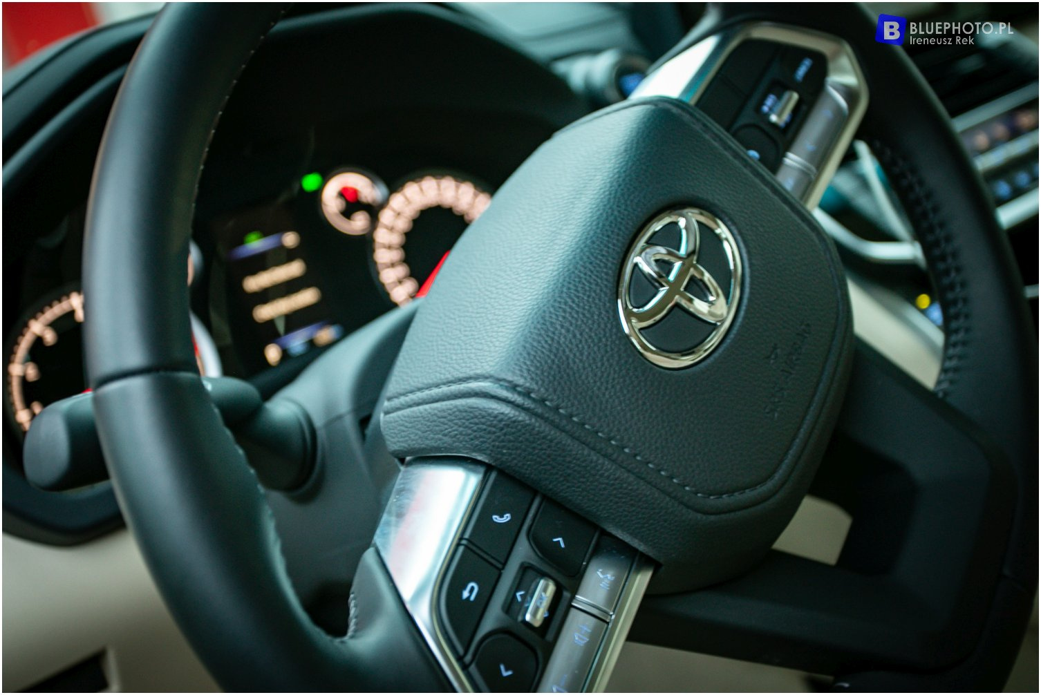 Toyota Land Cruiser 300