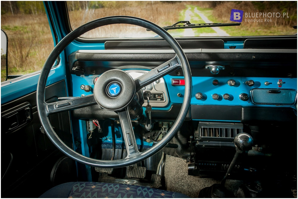 Land Cruiser BJ40 - Smerfetka