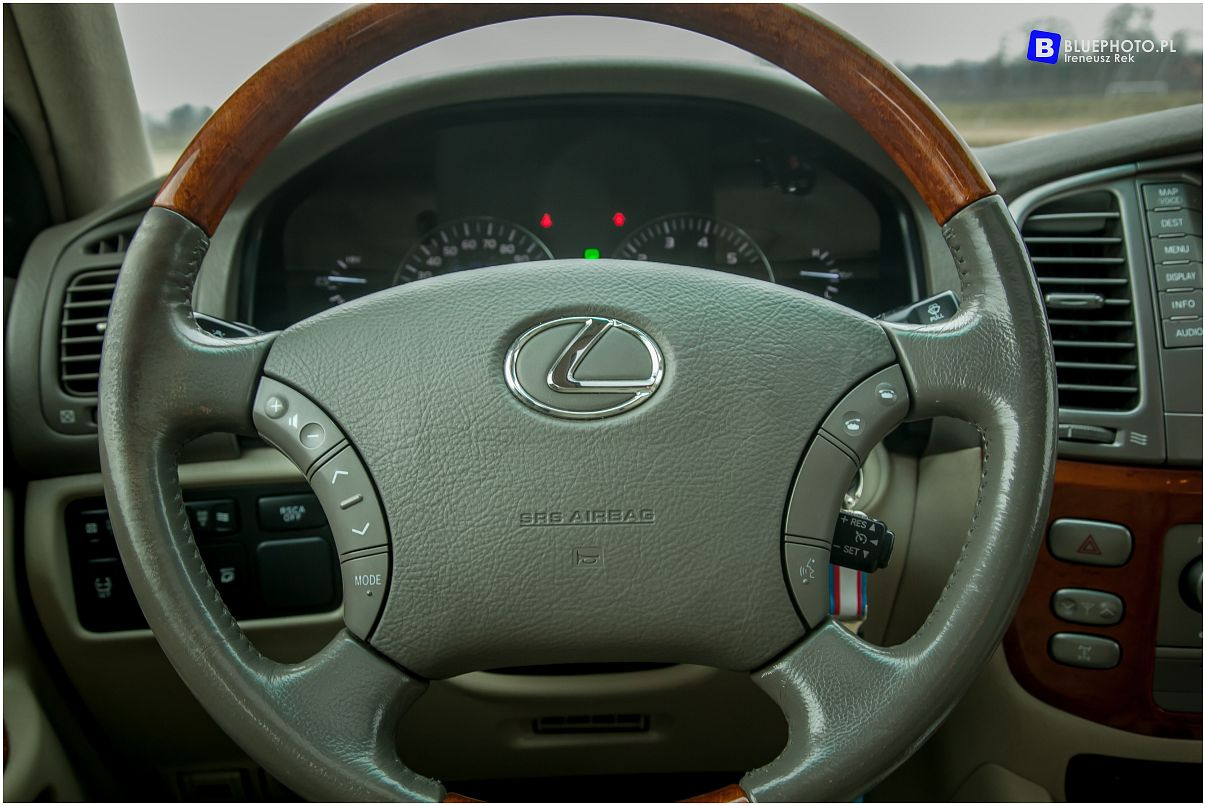 Lexus LX470 Emsi