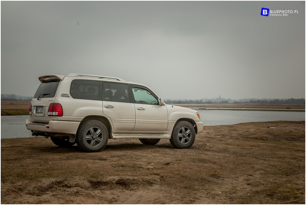 Lexus LX470 Emsi