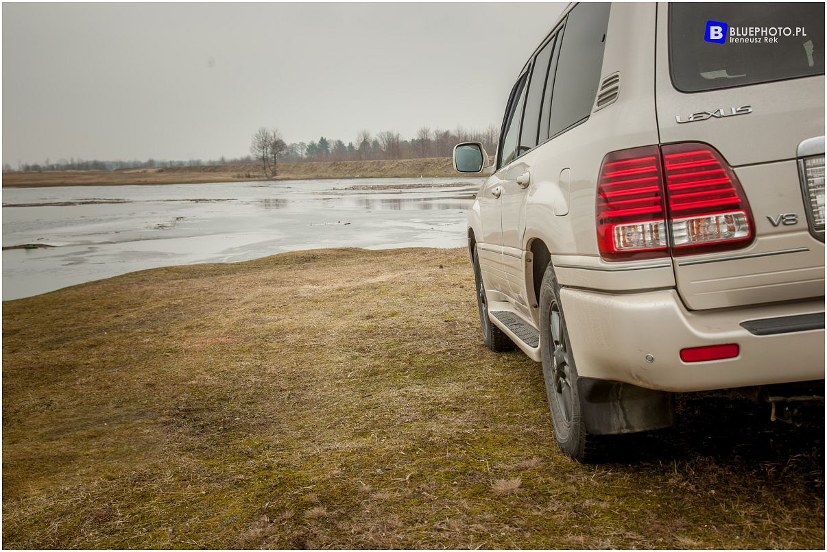 Lexus LX470 Emsi