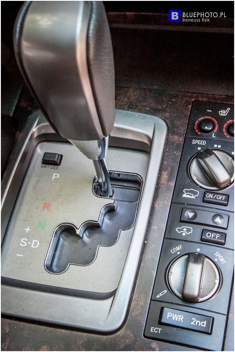 Toyota Land Cruiser VDJ200 Maćka z Land Ctuiser Serwis