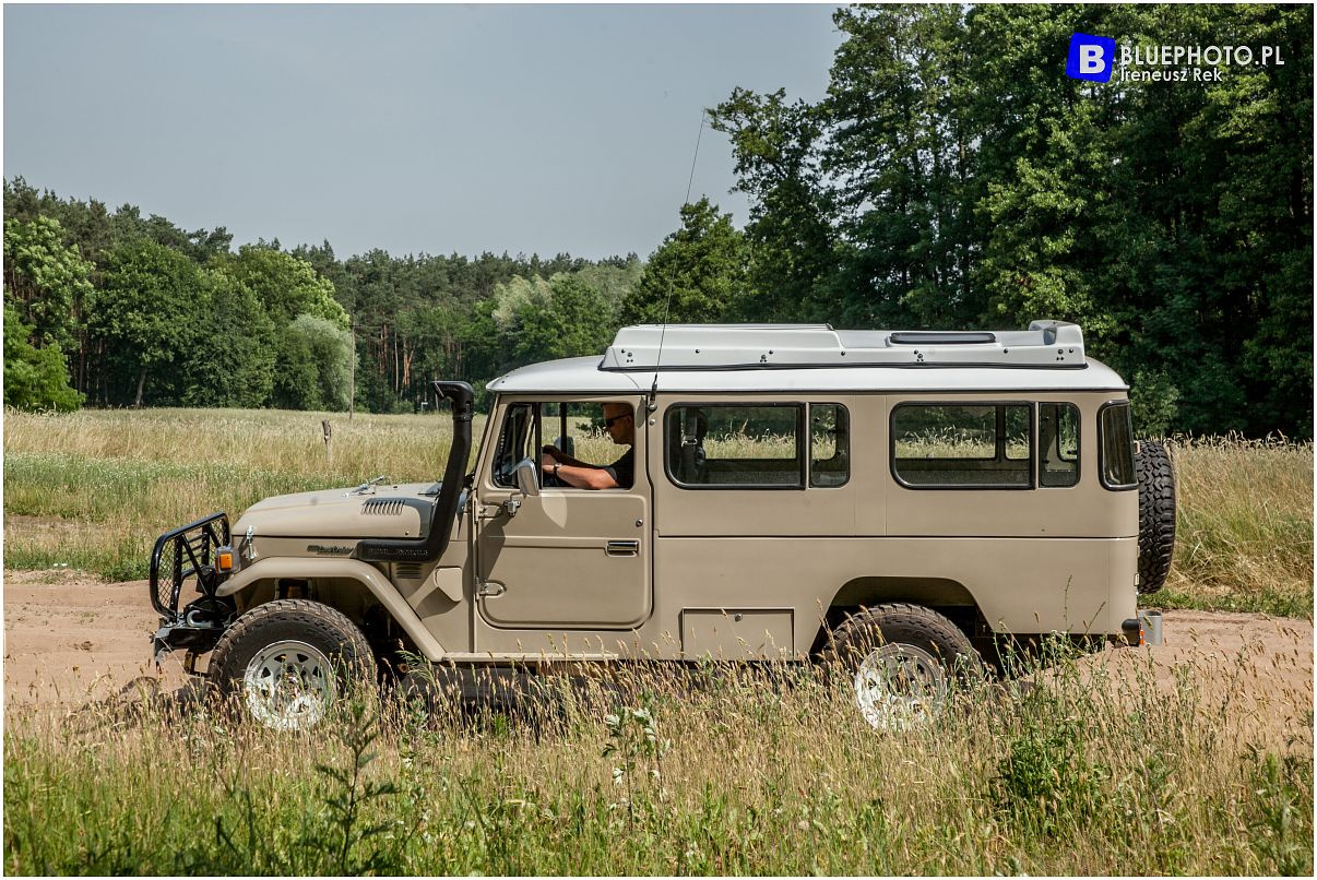 Toyota Land Cruiser HJ45 