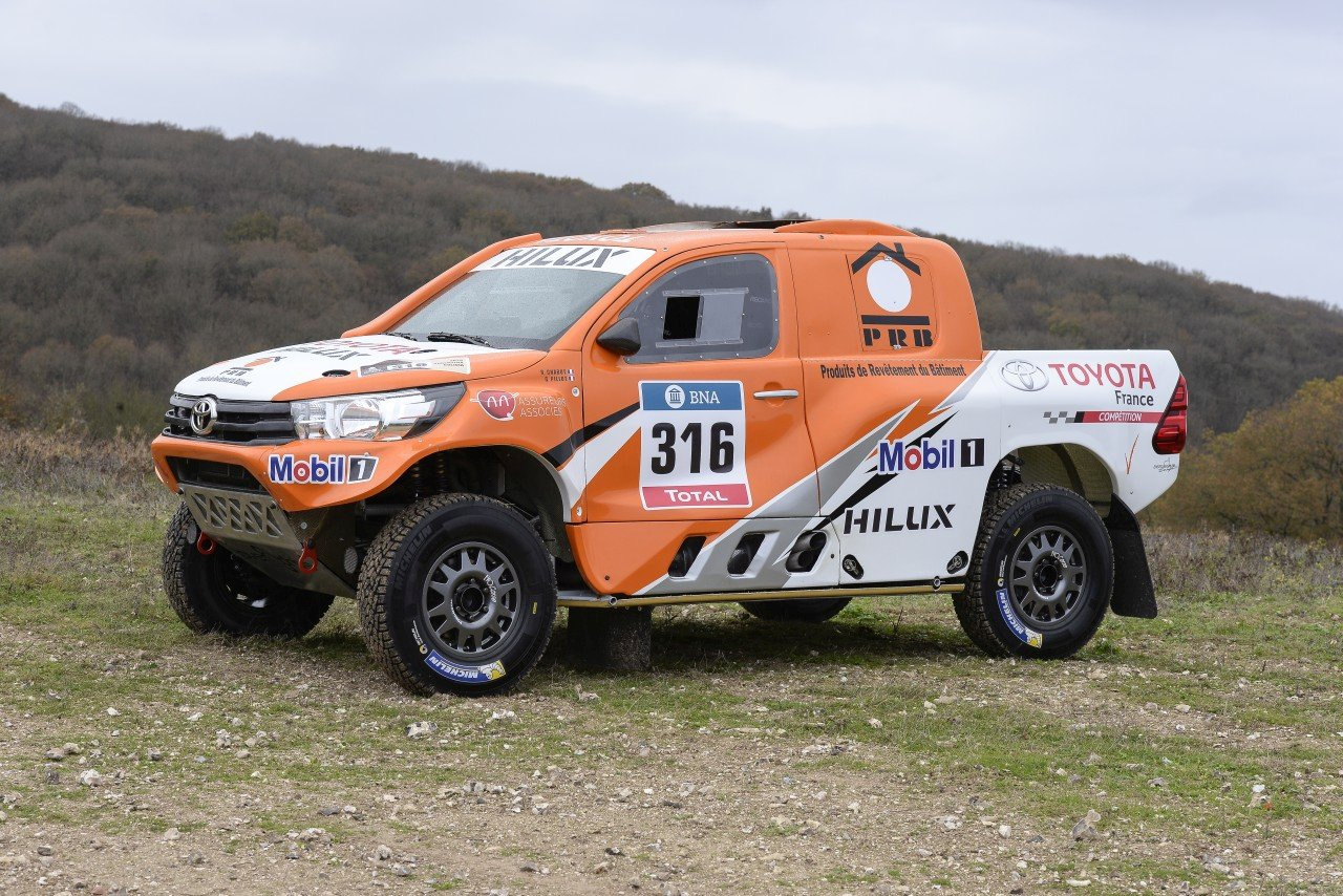 Dakarowy Hilux Ronana Chabota