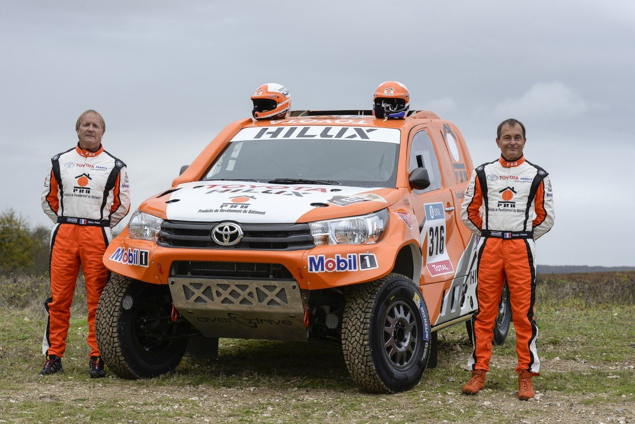 Dakarowy Hilux Ronana Chabota