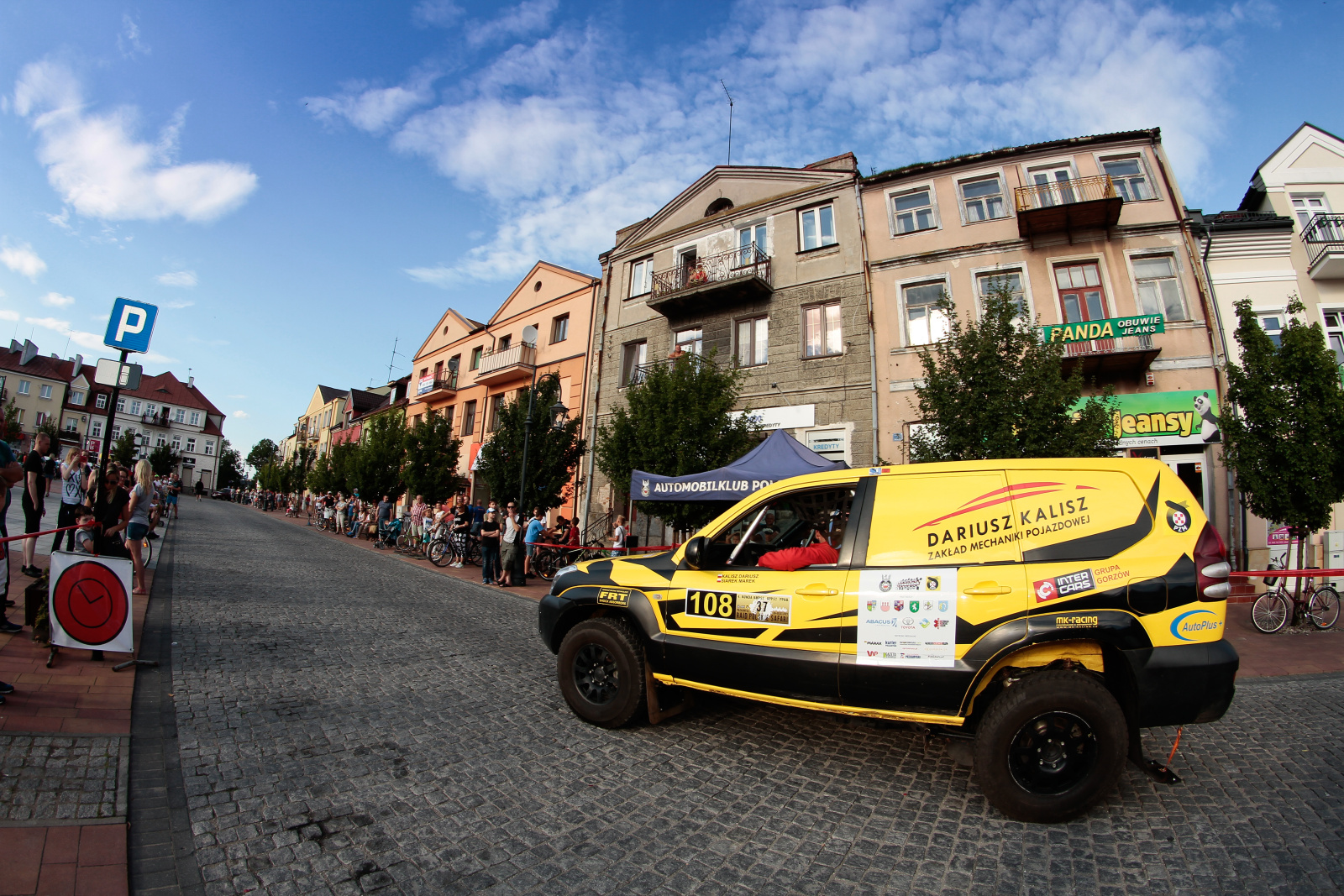 Land Cruiser 120 na Dakar