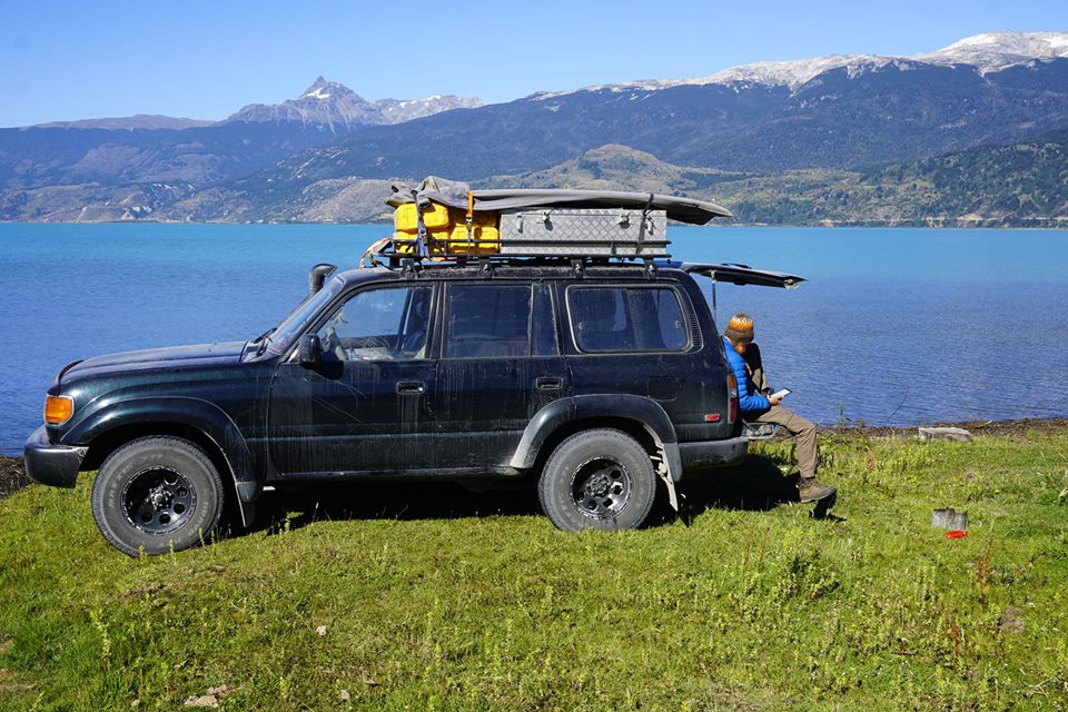 Toyota Land Cruiser FZJ 80 - CYFROWINOMADZI.PL